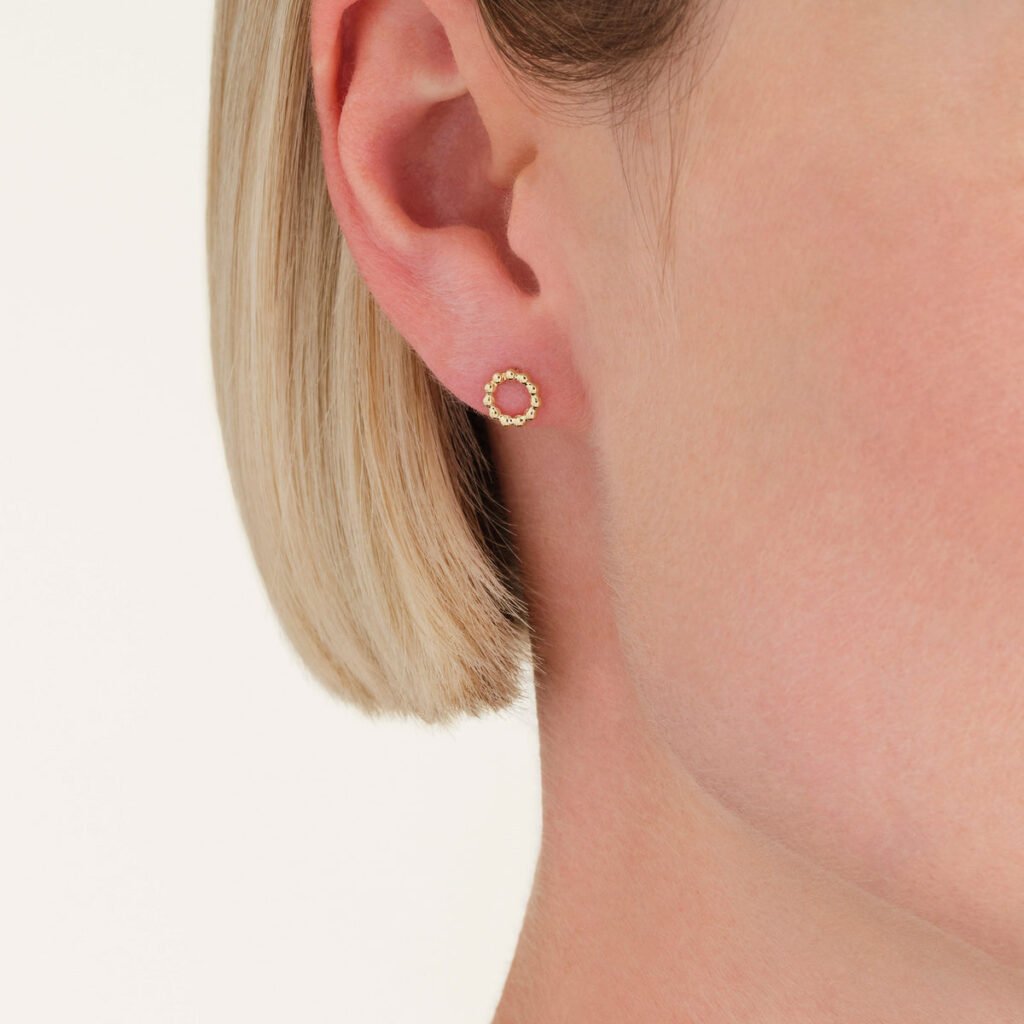 Rosefield Bead Oorknopjes – 14 karaat goud – productfoto 2