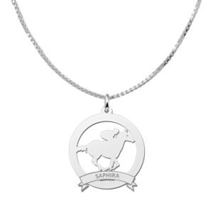 Zilveren Ronde Jockey Hanger met Naam 25 mm | Names4ever - draagvoorbeeld met optionele ketting