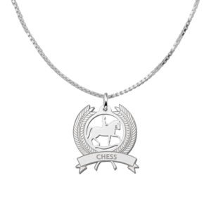 Zilveren Krans Hanger met Ruiter en Naam | Names4ever - draagvoorbeeld met optionele ketting