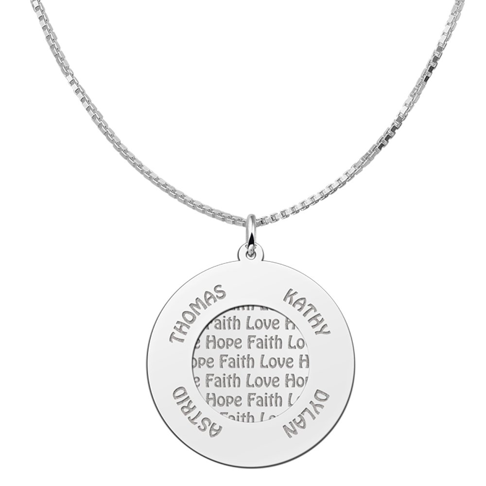 Zilveren familiehanger rond | Names4ever - productvoorbeeld; afgebeelde ketting optioneel