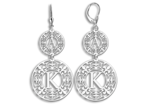 Zilveren Oorbellen met Twee Letters | Names4ever - voorbeeld personalisatie