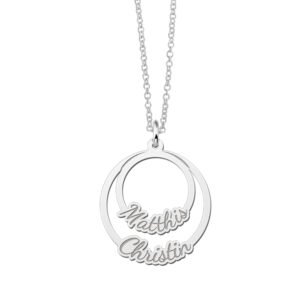 Zilveren ronde hanger met twee namen | Names4ever - productvoorbeeld; afgebeelde ketting optioneel